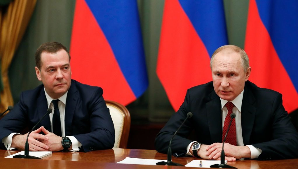 Ξαφνική “παραίτηση” του πρωθυπουργού της Ρωσίας Ντμίτρι Μεντβέντεφ (Vid)