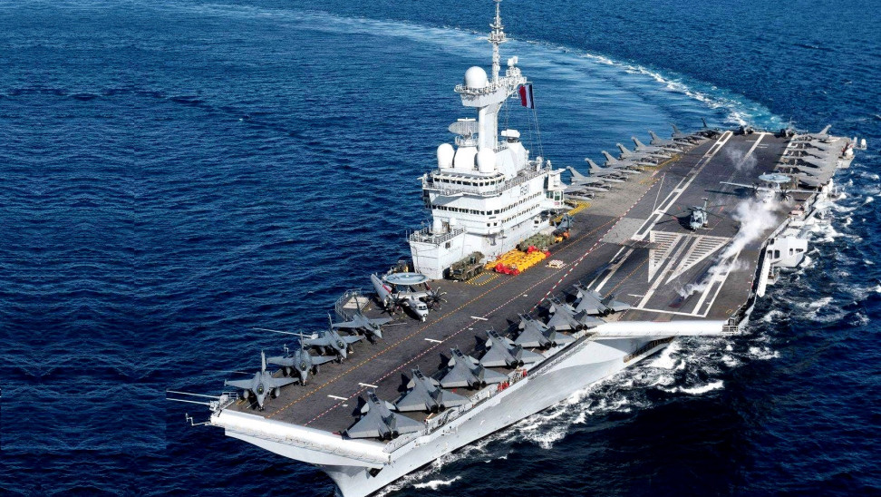Ο Ερντογάν στέλνει “5 τουρκικά πολεμικά πλοία” στη Λιβύη – “Ετοιμάζονται” οι Γάλλοι να καταπλεύσουν στην Αν. Μεσόγειο