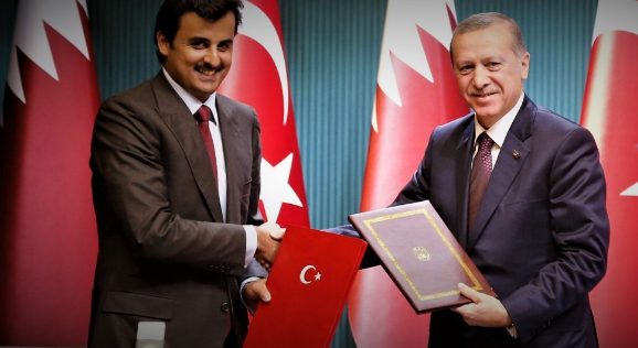 Ο Ερντογάν υπογράφει δεκάδες συμφωνίες με τον Εμίρη του Κατάρ