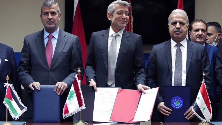 Υπογραφή “Ιστορικής συμφωνίας” ηλεκτρικής διασύνδεσης από Ιορδανία στο Λίβανο διαμέσου Συρίας