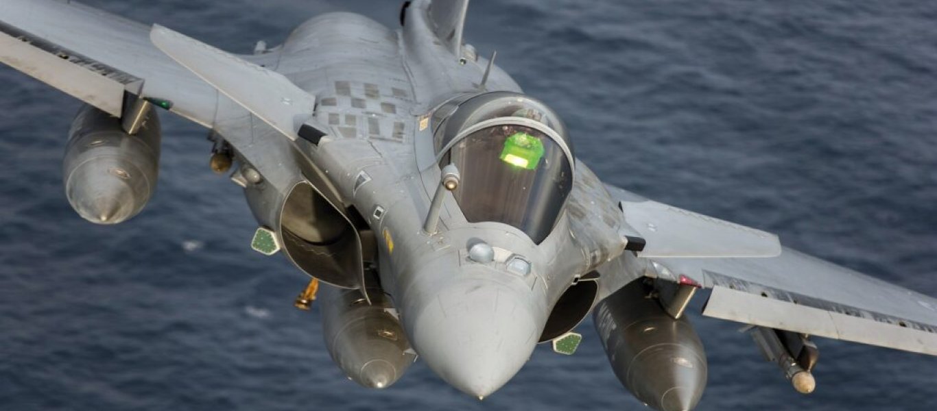 “Αναγκαστική προσγείωση” για γαλλικό μαχητικό RAFALE | Θρίλερ στον αέρα