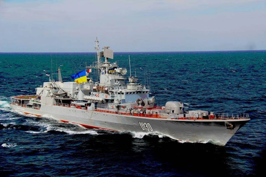 Η Ουκρανία βύθισε τη ναυαρχίδα του Πολεμικού Ναυτικού της για να μην την αρπάξουν οι Ρώσοι