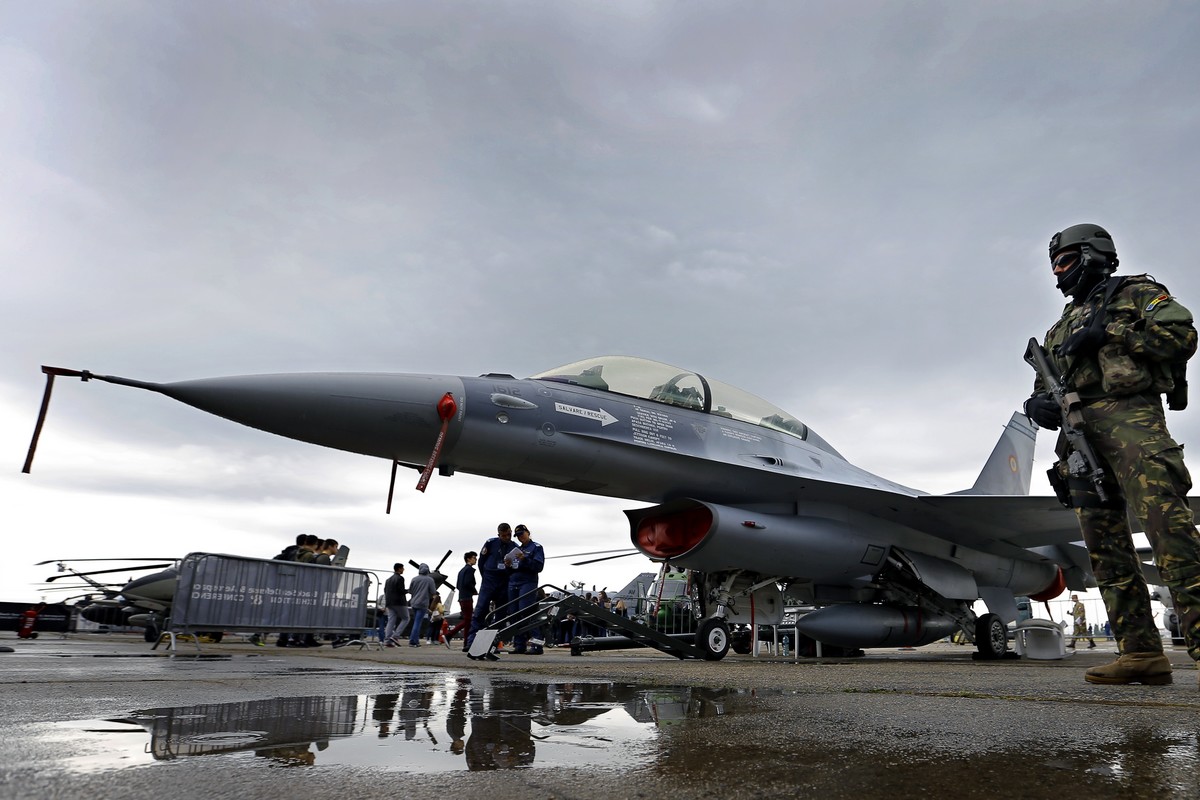 Ιστορική Συμφωνία: Ουκρανικά F-16 Εντάσσονται στο “στρατιωτικό Wi-Fi” του ΝΑΤΟ
