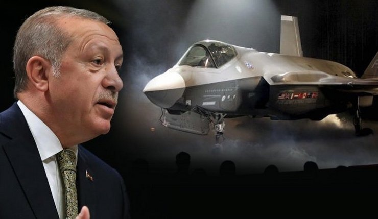 Το σχέδιο Τραμπ για επαναφορά της Τουρκίας στο πρόγραμμα F-35 ανατρέπει τις ισορροπίες στη Μέση Ανατολή, με κίνδυνο για την Ελλάδα. Ποιοι κερδίζουν και ποιοι χάνουν από τις νέες συμμαχίες;